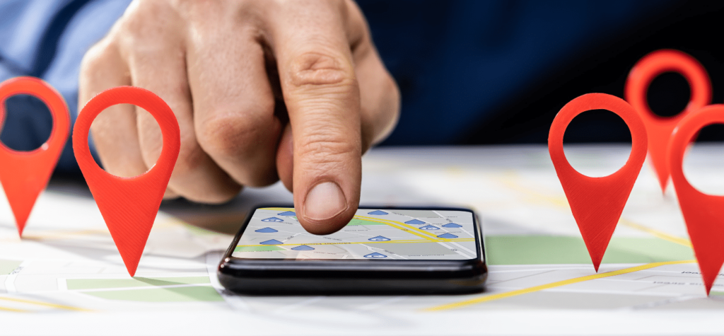 photo of man pointing at franchise on google maps thanks to local seo for franchises